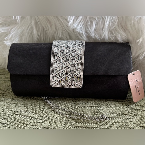 The Unbranded Brand Handbags - NEW Unbranded Evening Clutch w/Crystal Accent & Silver Detachable Chain- Black